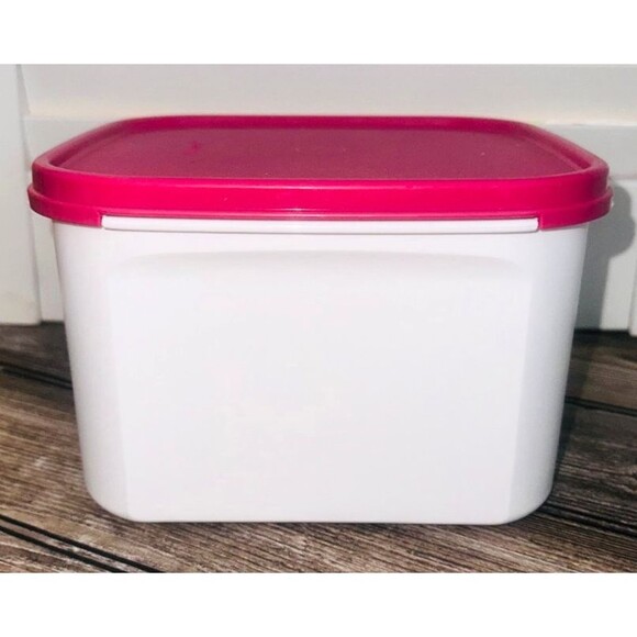 Tupperware Modular Mates 11 Cup Container #1620 Pink White Lid -  2.6L New - Picture 1 of 2